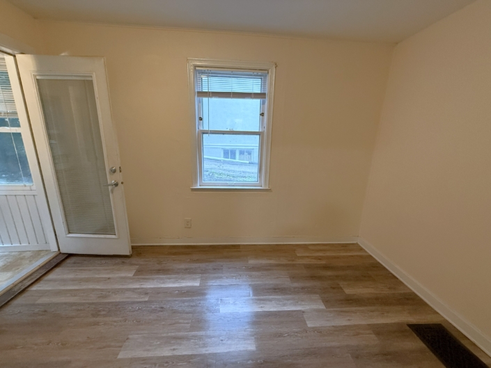 Bedroom/Living Area
