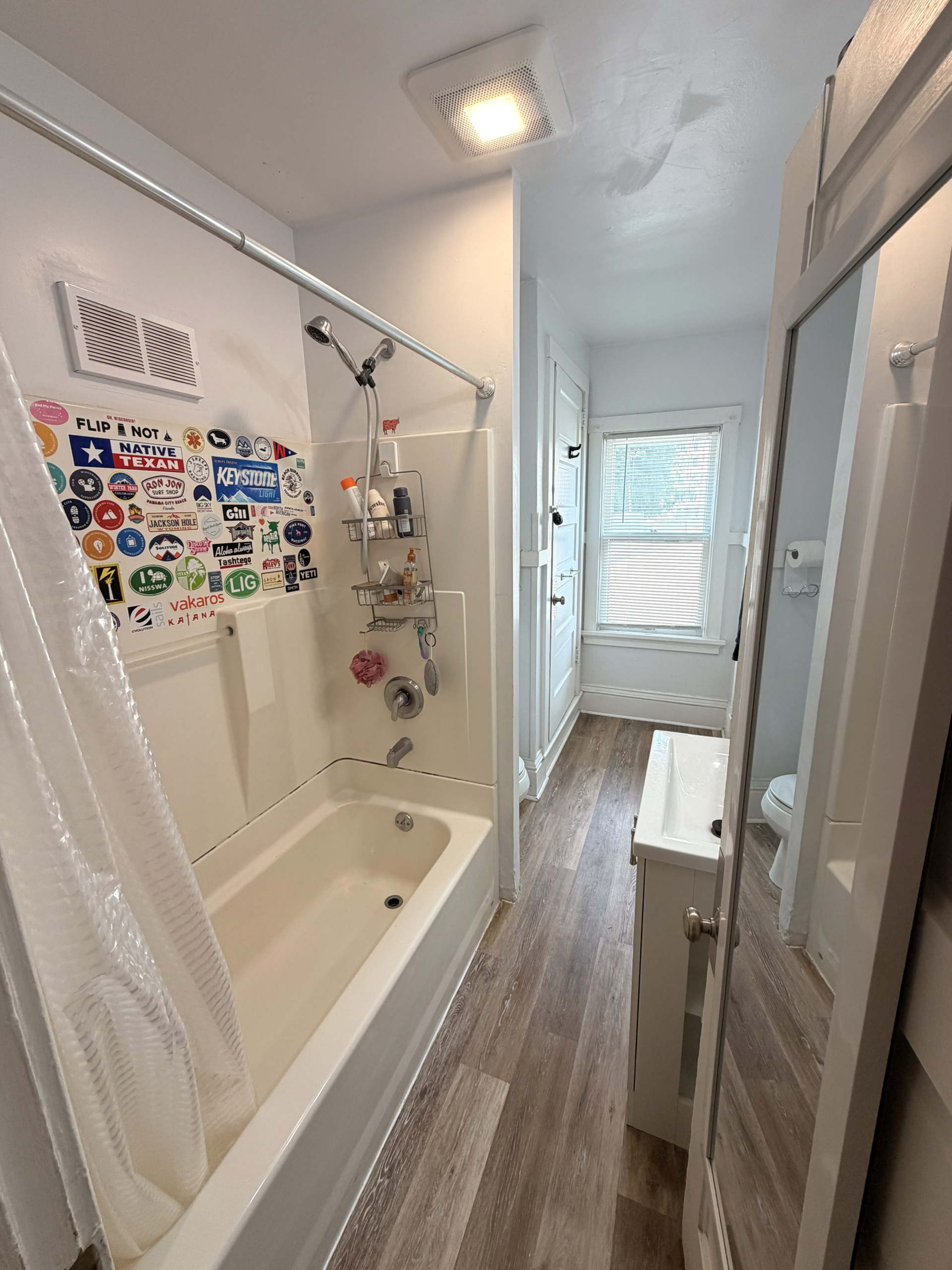2nd Floor Bath