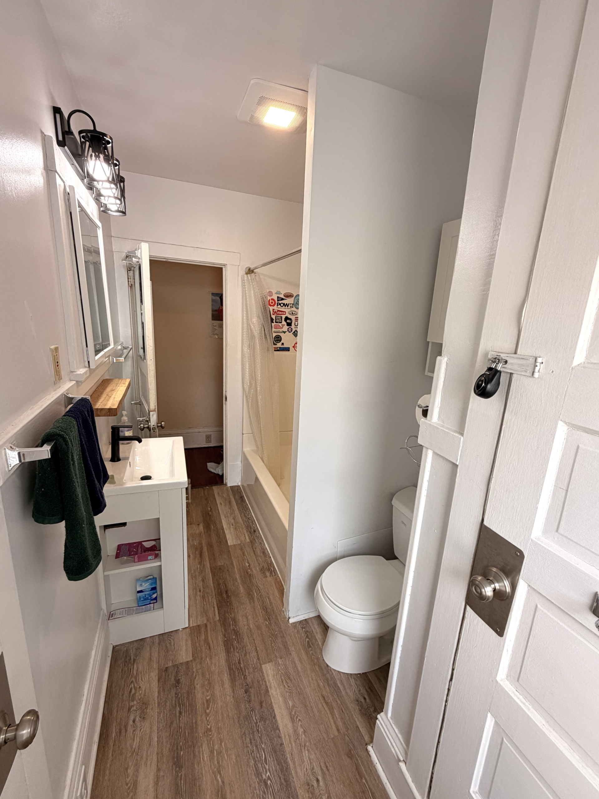 2nd Floor Bath