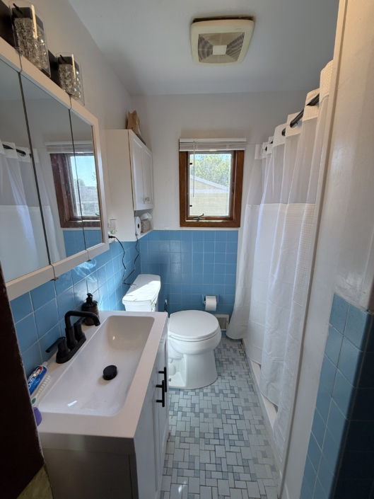 2nd Floor Bath