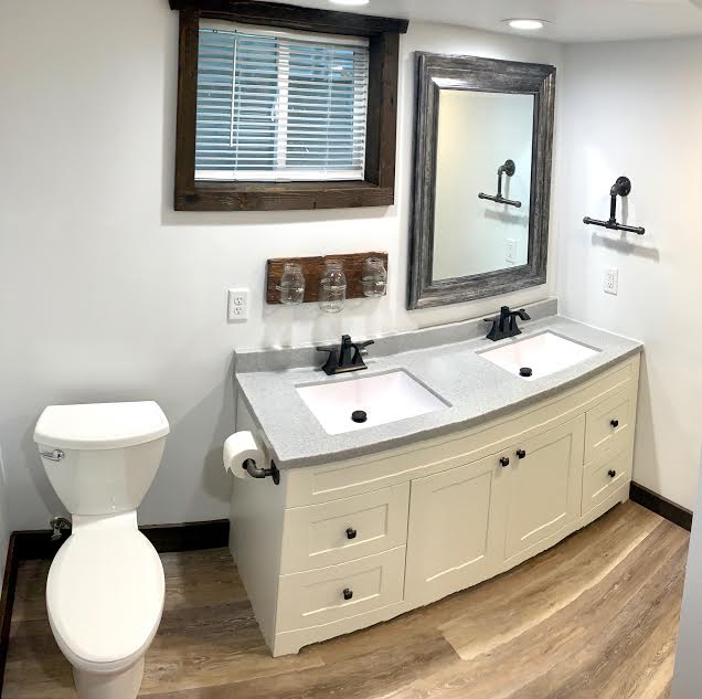 Bath dual sinks - Tallard Apartment LLC