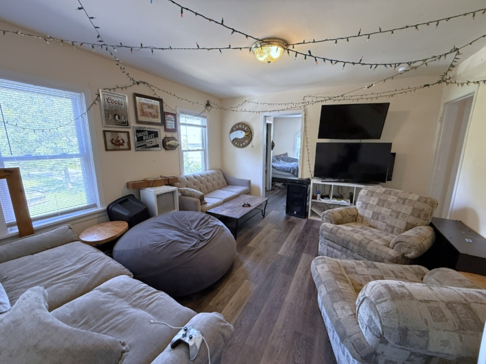2nd Floor Living Room